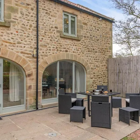 2 Bed In Oc-m30355 Crakehall